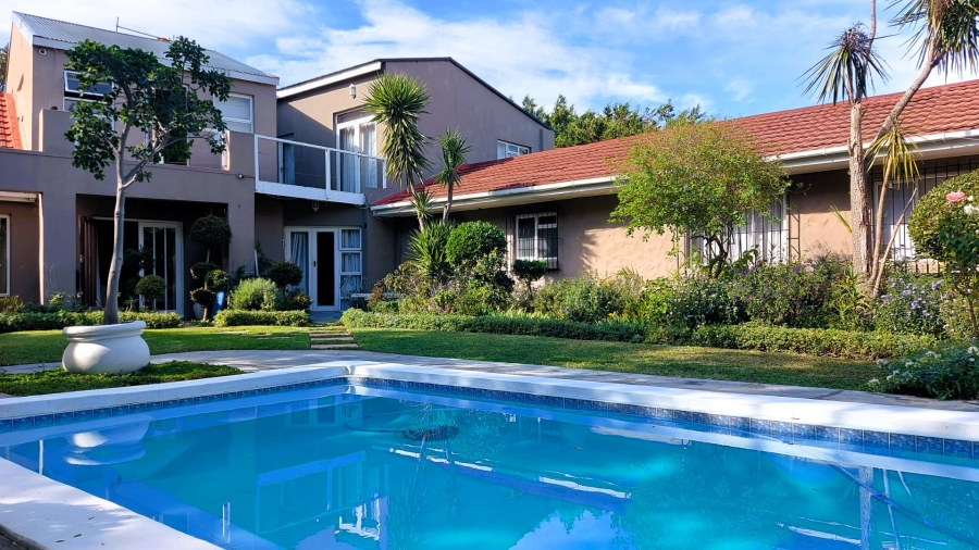 9 Bedroom Property for Sale in Montclair Western Cape